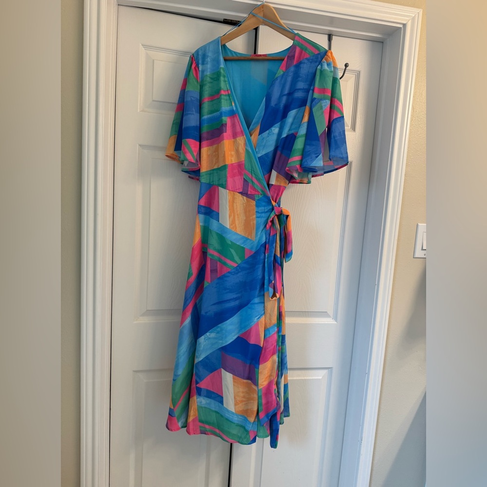 Boutique - Colorful Wrap Dress in 1X - Picture 3 of 4